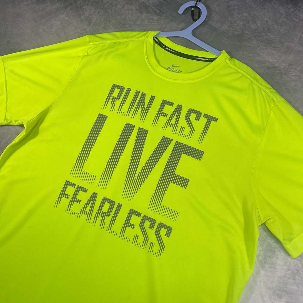 Nike Dri-FIT Run Fast Live Fearless Graphic Running T-Shirt Safety Green Mens XL